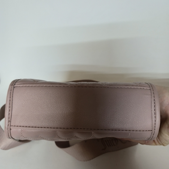 Juicy Couture Pink Quilted Heart Bag With Wide Adjustable Strap - Picture 14 of 16